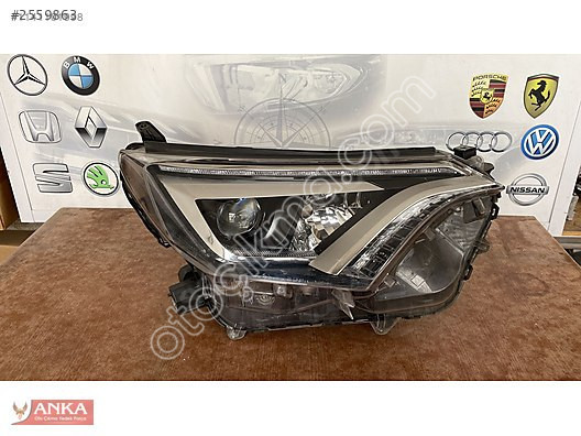 TOYOTA RAV-4 ORJİNAL HATASIZ ÇIKMA SAĞ FAR