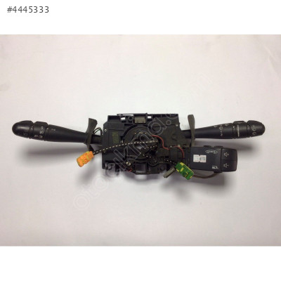 Renault Clio Far Sinyal Kolu 61730002