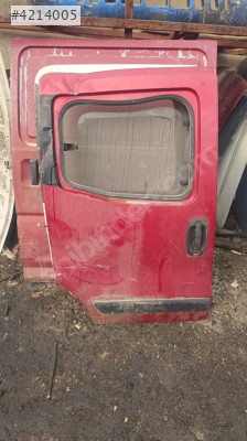 flarino sağ sürgülü kapı ufak hasarli