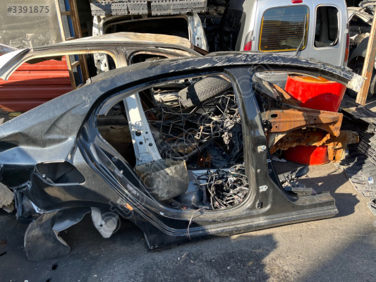 RENAULT MEGANE 4 SAĞ DUVAR  MARŞPİYEL