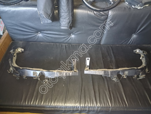 2006-2013 BMW E90 sol far bağlantı braketi