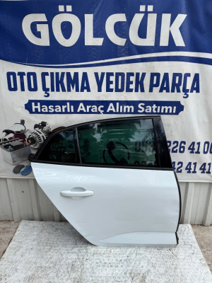 Renault Megane 4 Sağ Arka Kapı ORJİNAL