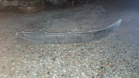1997-2000 Volkswagen Passat B5 sol ön tampon bandı