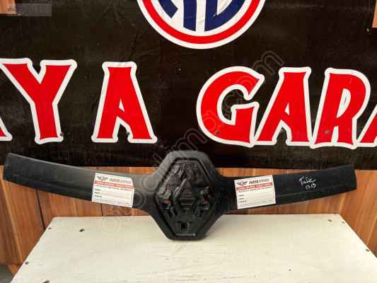 Renault trafic ön panjur. Oem 623108673R 2013 2019 model
