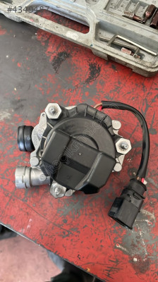 AUDİ A3 DGX MOTOR SU PONPASI