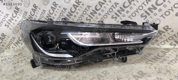 TOYOTA COROLLA CROSS 2022 2025 SAĞ ÖN FAR ÇIKMA ORJİNAL