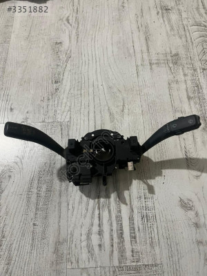 AUDİ A4  SİNYAL KOLU KOMPLE 8K0953502 ORJİNAL ÇIKMA