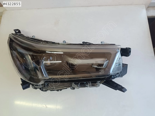 TOYOTA HİLUX SAĞ ÖN FAR HİLÜX YAZILI İÇİ KOYU GRİ LEDLİ SIFIR 202