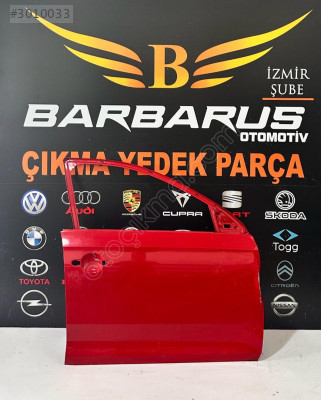 SKODA RAPİD SAĞ ÖN KAPI ÇIKMA