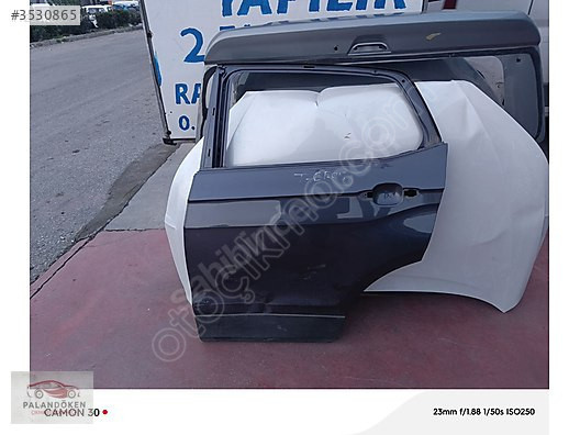 wolksvagen t cross arka kapı