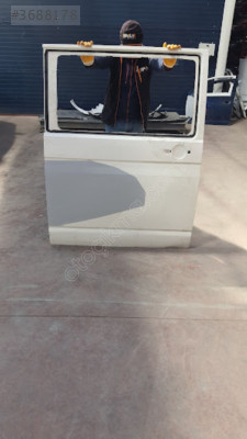 vw transpoter t6 t5 t7 sağ arka sürgülü kapı  sefalılar oto cıkma