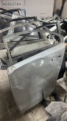 JETTA SOL ARKA KAPI 2011-2015 Çıkma