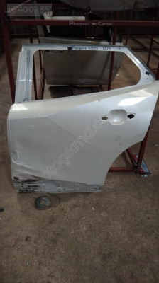 peugeot 2008 sol arka kapı
