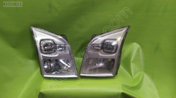 2014 Ford Transit Sağ Ön Far Çıkma Parça