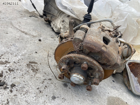 98 l200 SAĞ ÖN TAŞIYICI