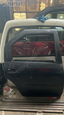 DACİA LOGAN SAĞ ARKA KAPI GÜÇMANLAR 05301378692