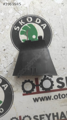 5K1864821 Golf 6 Ön sol taban halısı kapağı