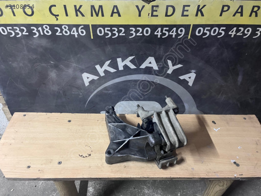 90496532 Vectra B Motor Kulağı X20XEV Orjinal Çıkma