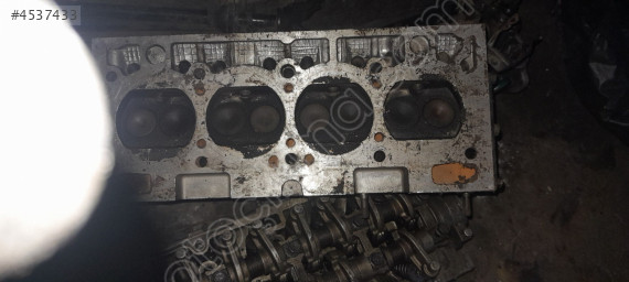 Renault 9 Broadway silindir kapak