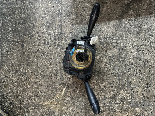 Citroen C4 sinyal kolu komple