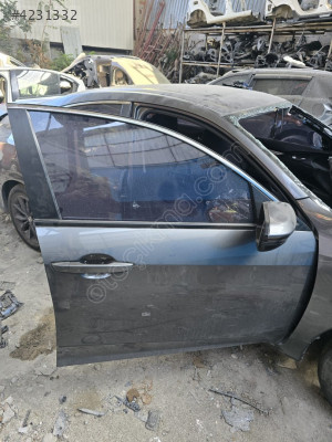 2021 HONDA CİVİC SAĞ ÖN KAPI