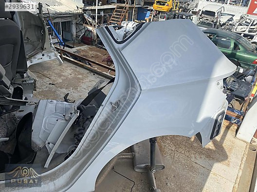 SEAT LEON SOL ARKA ÇAMURLUK BEYAZ HATASIZ 2013-2019