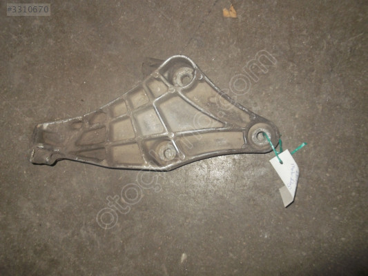 OPEL VECTRA A KASA SOL ÖN MOTOR KULAĞI