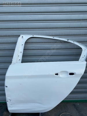 Fiat  Egea sol arka kapı orijinal çıkma