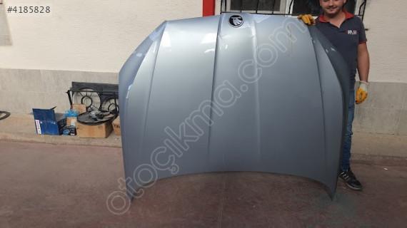 SKODA SUPER B 24/25 MOTOR KAPUTU ORJİNAL ÇIKMA