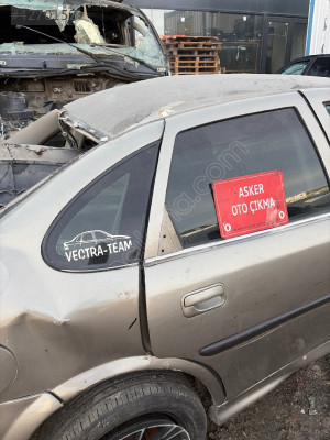 Vectra b sağ arka kelebek camı