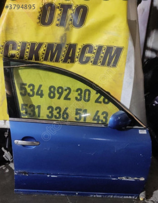 VW Passat B5 Sağ Ön Kapı - Orijinal ve Hasarsız Çıkma Parç