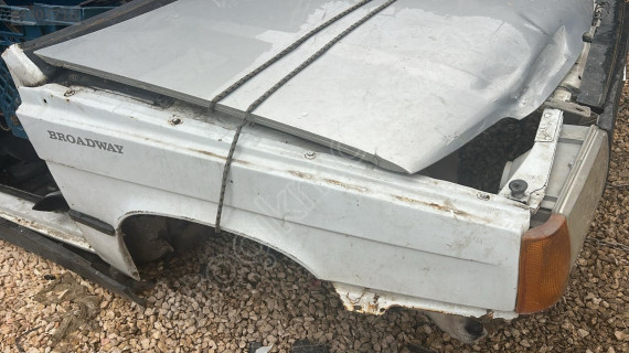 Brodway sağ çamurluk araçtan sökme beyaz