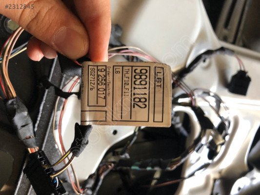 9256017 Bmw F10 sa arka kapı tesısatı