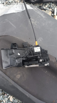 Opel Corsa D Sağ Kapı Kilidi.Oto Erkan Ünye