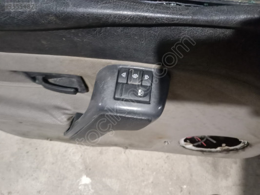 RENAULT R19 SOL ÖN CAM KONTROL DÜĞMELERİ