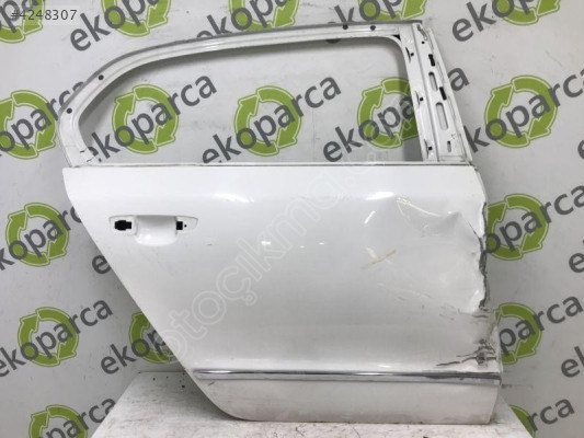SKODA SUPERB 2010 2015 SAĞ ARKA KAPI 3T5833056