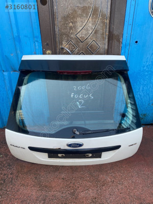 Ford focus 2 bagaj kapağı dolu