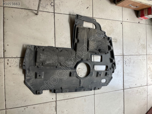 Toyota prıus motor alt muhafaza orjinal çıkma