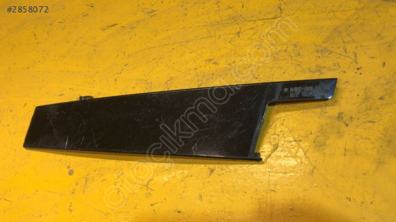 Mercedes Benz A-Class 176 ÖN KAPI DİREK KAPLAMASI A1767220200