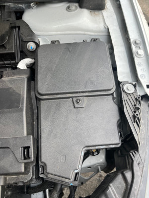 RENAULT MEGANE 4 SİGORTA KUTUSU SIFIR ORJİNAL