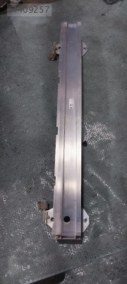 MERCEDES GLC 180 2024 ÇIKMA ORİJİNAL TAMPON DEMİRİ