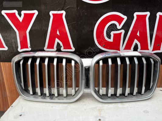 Bmw x3 x4  g01-g02 ön panjur 40505404