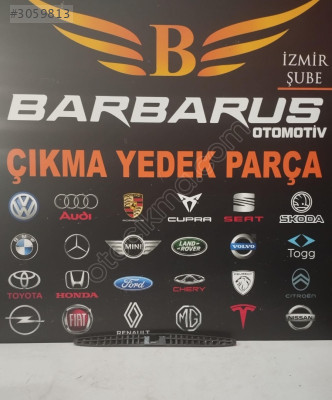 VOLKSWAGEN BORA GÖĞÜSLÜK IZGARASI ÖN CAM 1J0857471A