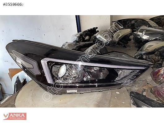 HYUNDAİ TUCSON ÇIKMA SAĞ FAR