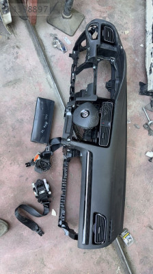 2020 VW GOLF 7.5 ÇIKMA ORJİNAL GÖGÜSLÜK SETİ