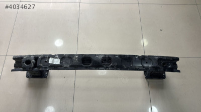 MERCEDES A SERİ W176 B SERİ W246 ARKA TAMPON DEMİRİ 24661002
