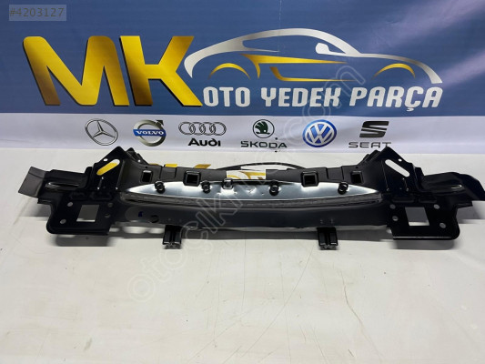 MERCEDES C220-C200-C180 W205 ARKA PANEL A 205 640 40 00