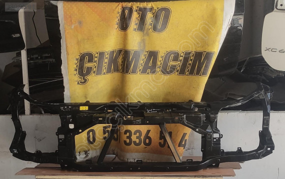 Land Rover Discovery HY32-16E144 Ön Panel Çıkma Parçası