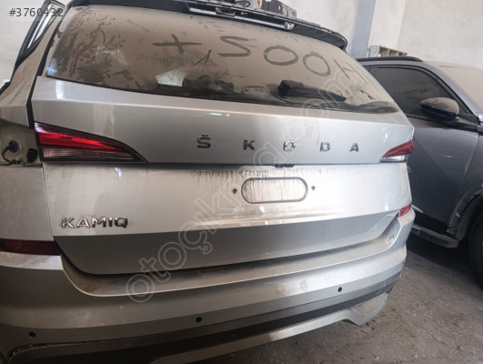 Skoda Kamiq bagaj kapağı