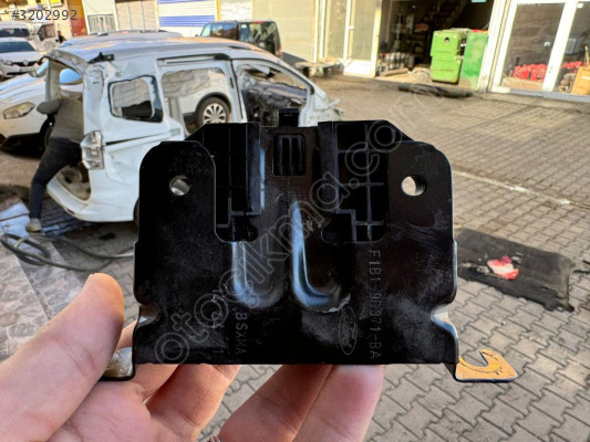 FORD COURİER YAKIT POMPA KONTROL ÜNİTESİ F1FA 9D370 GA ORJ ÇIKMA